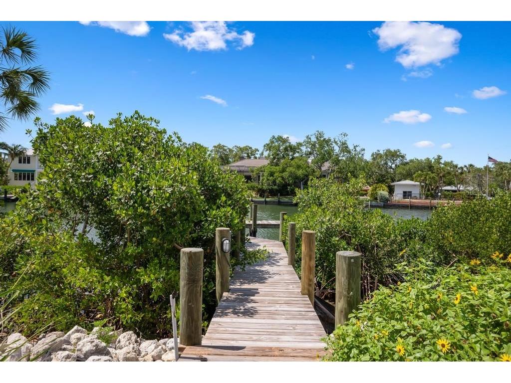 527 Venice Lane Sarasota FL 34242 - GRAND CANAL A4676628 image97