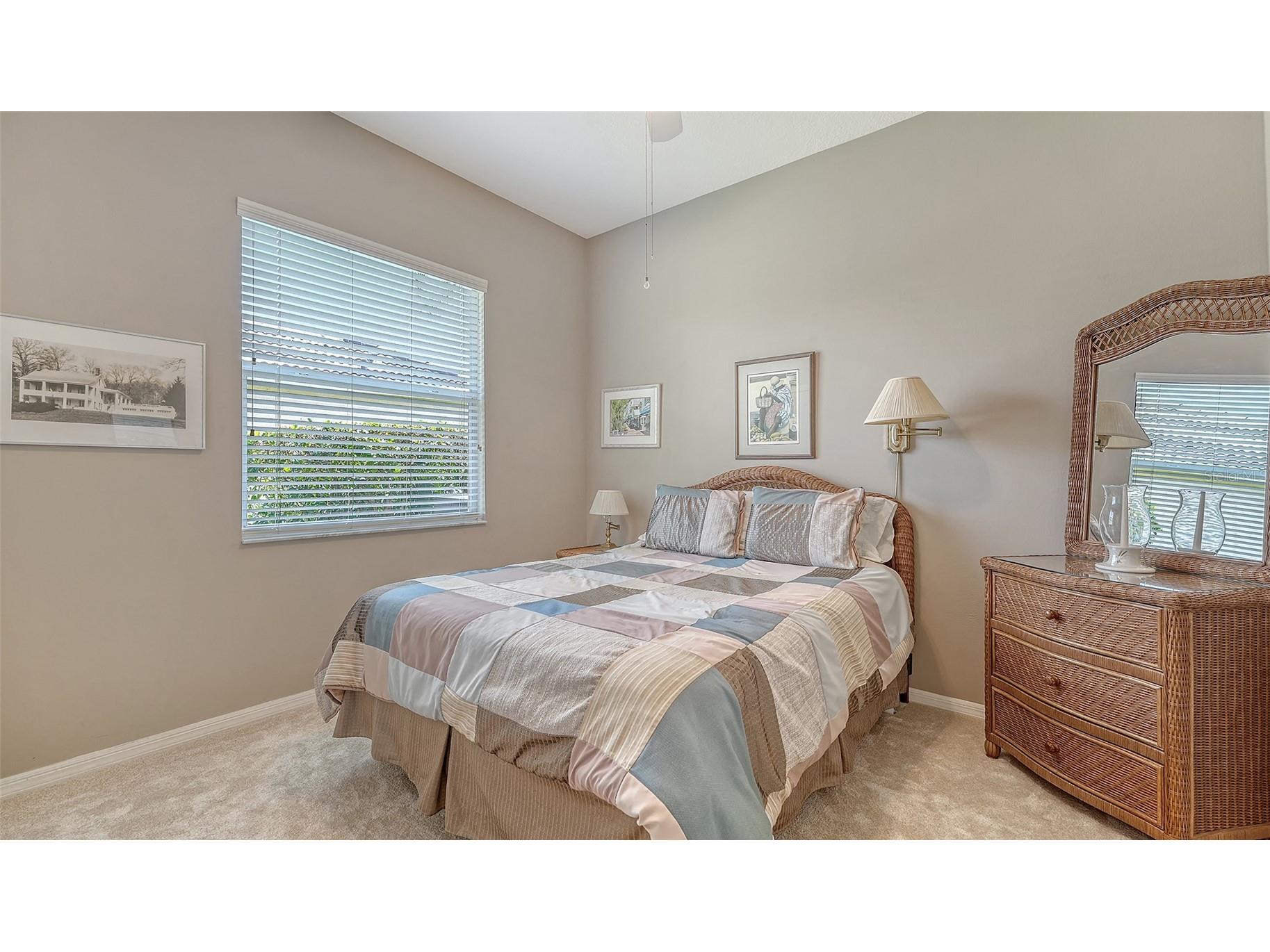 5270 Far Oak Circle Sarasota FL 34238 A4691759 image30