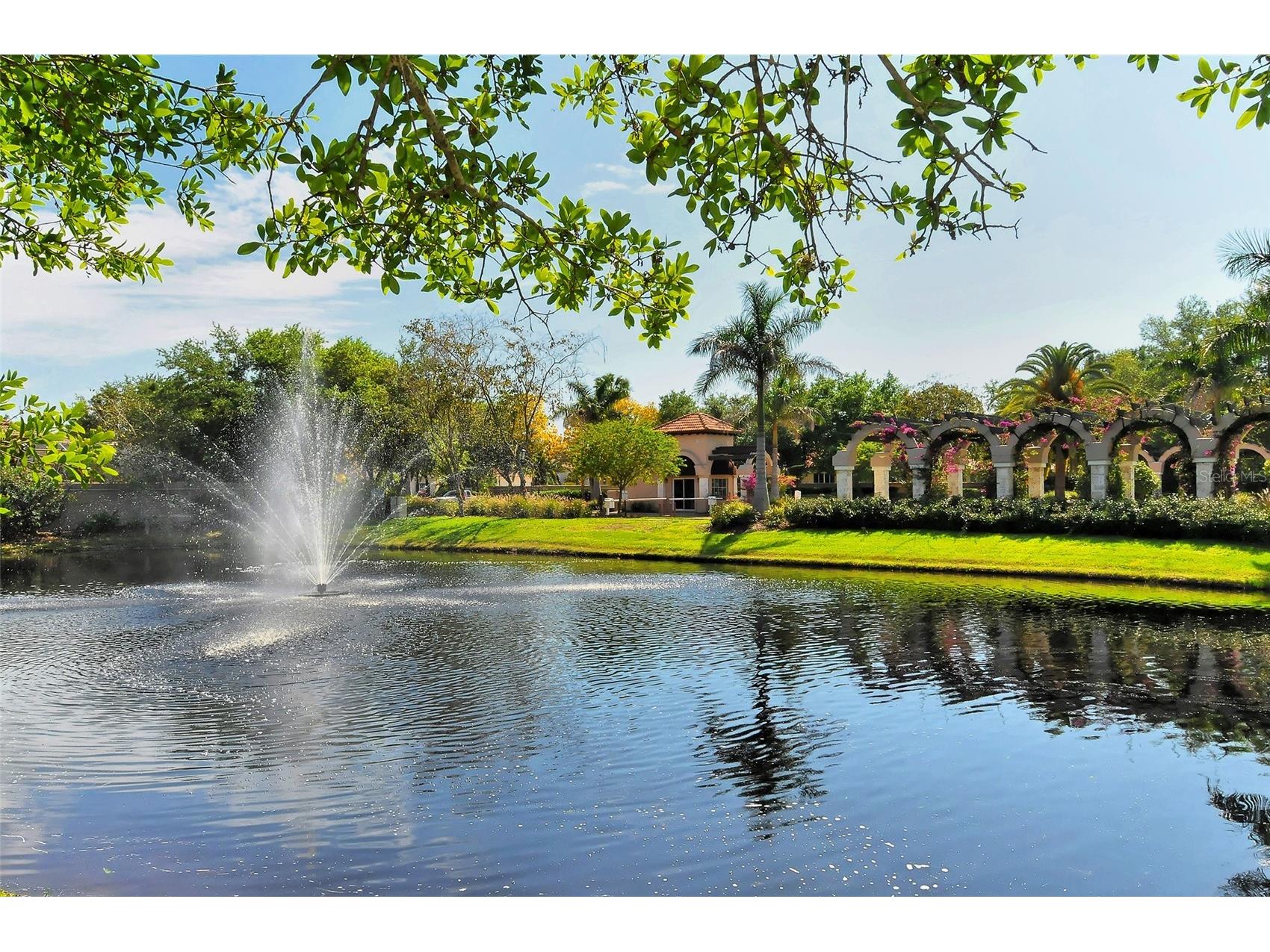 5270 Far Oak Circle Sarasota FL 34238 A4691759 image51