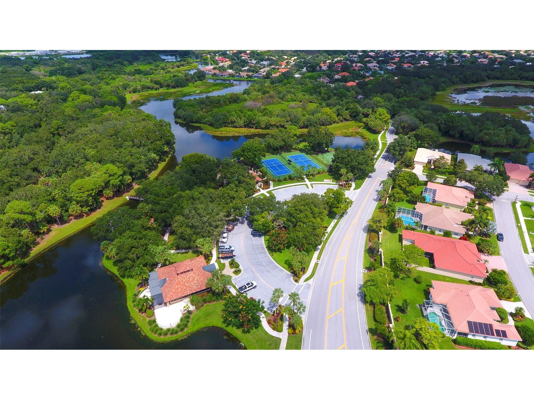 5270 Far Oak Circle Sarasota FL 34238 A4691759 image53