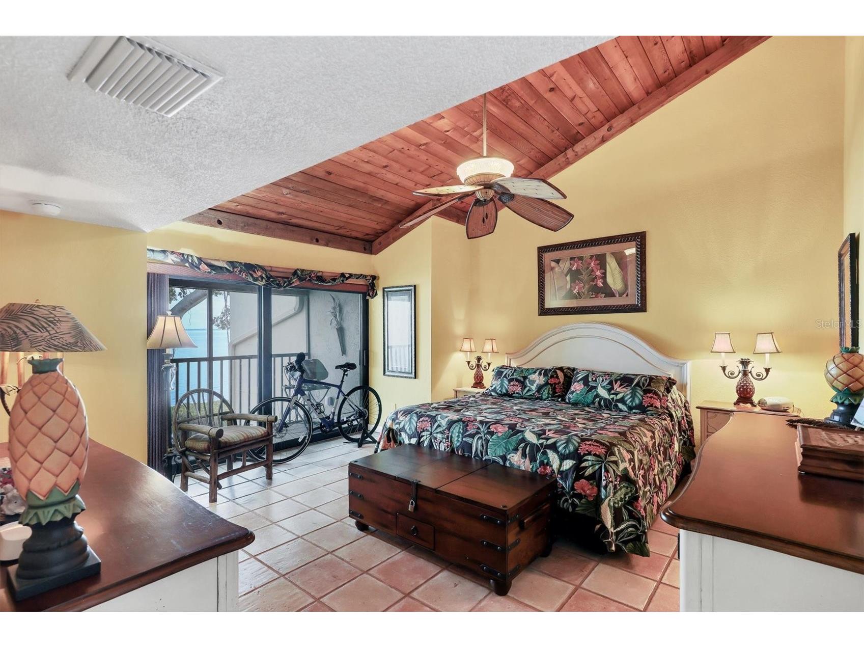 5270 Gulf Of Mexico Drive #508 Longboat Key FL 34228 - SARASOTA BAY A4673695 image30