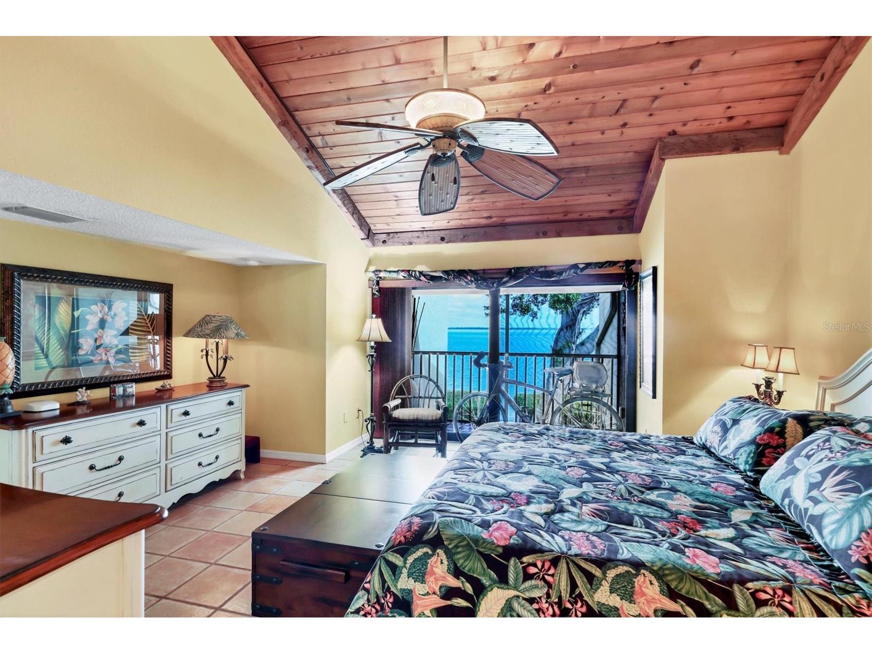 5270 Gulf Of Mexico Drive #508 Longboat Key FL 34228 - SARASOTA BAY A4673695 image5