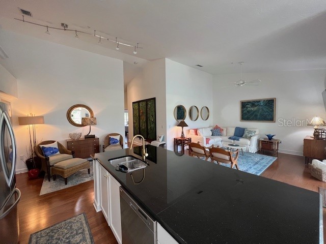 5270 Hyland Hills Avenue #1724 Sarasota FL 34241 A4665879 image6