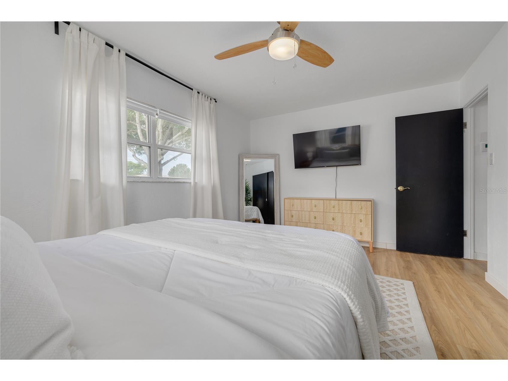 5271 35th Avenue N Saint Petersburg FL 33710 TB8513680 image14