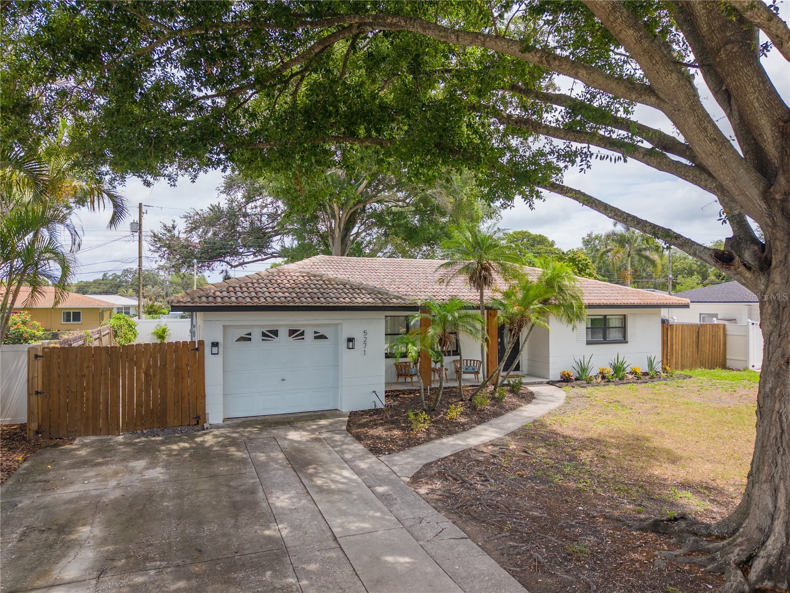 5271 35th Avenue N Saint Petersburg FL 33710 TB8513680 image2