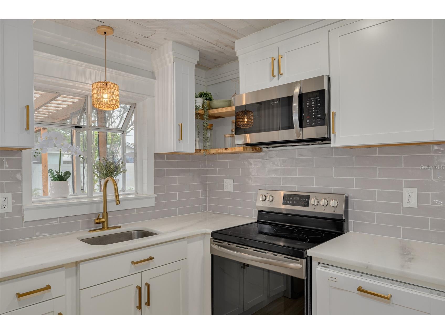 5271 35th Avenue N Saint Petersburg FL 33710 TB8513680 image9