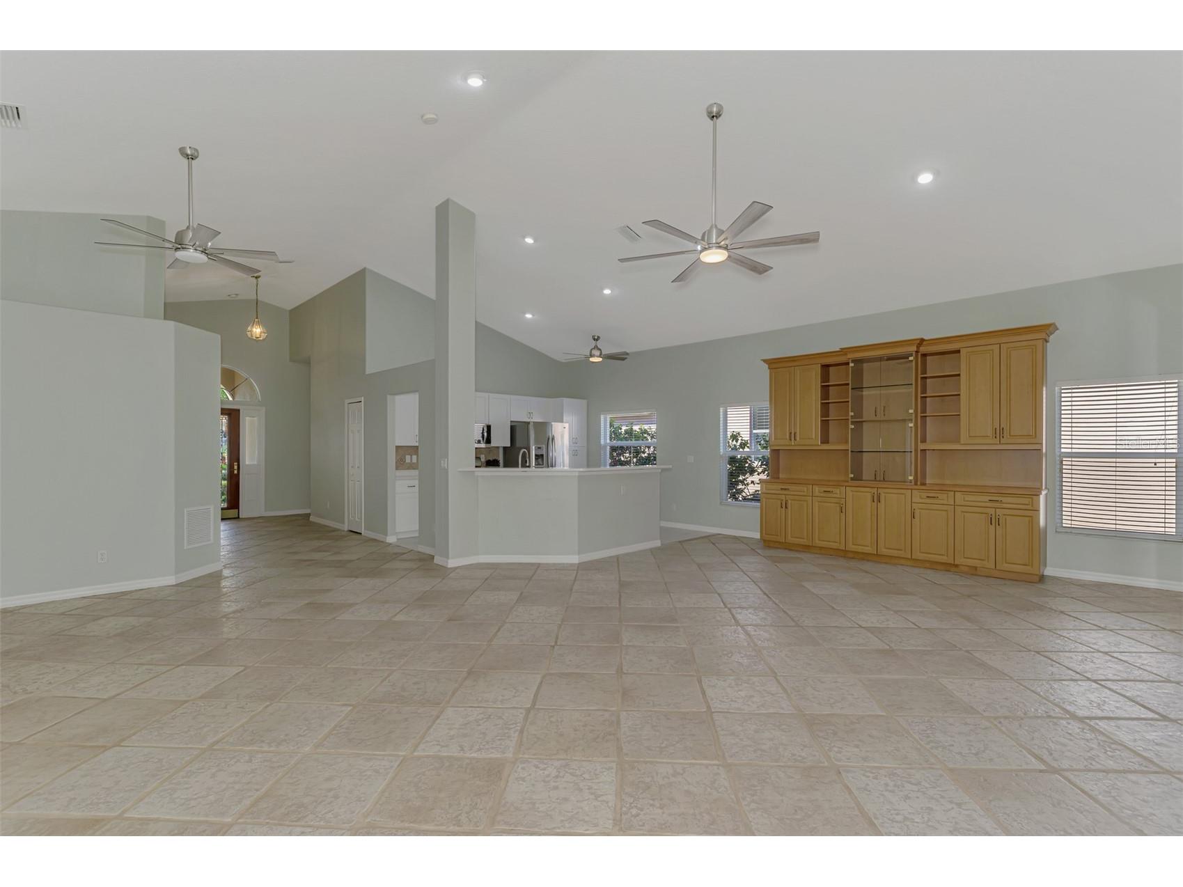 5271 Highbury Circle Sarasota FL 34238 A4677097 image10