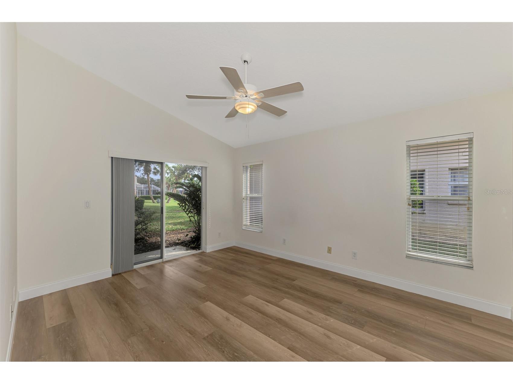 5271 Highbury Circle Sarasota FL 34238 A4677097 image24