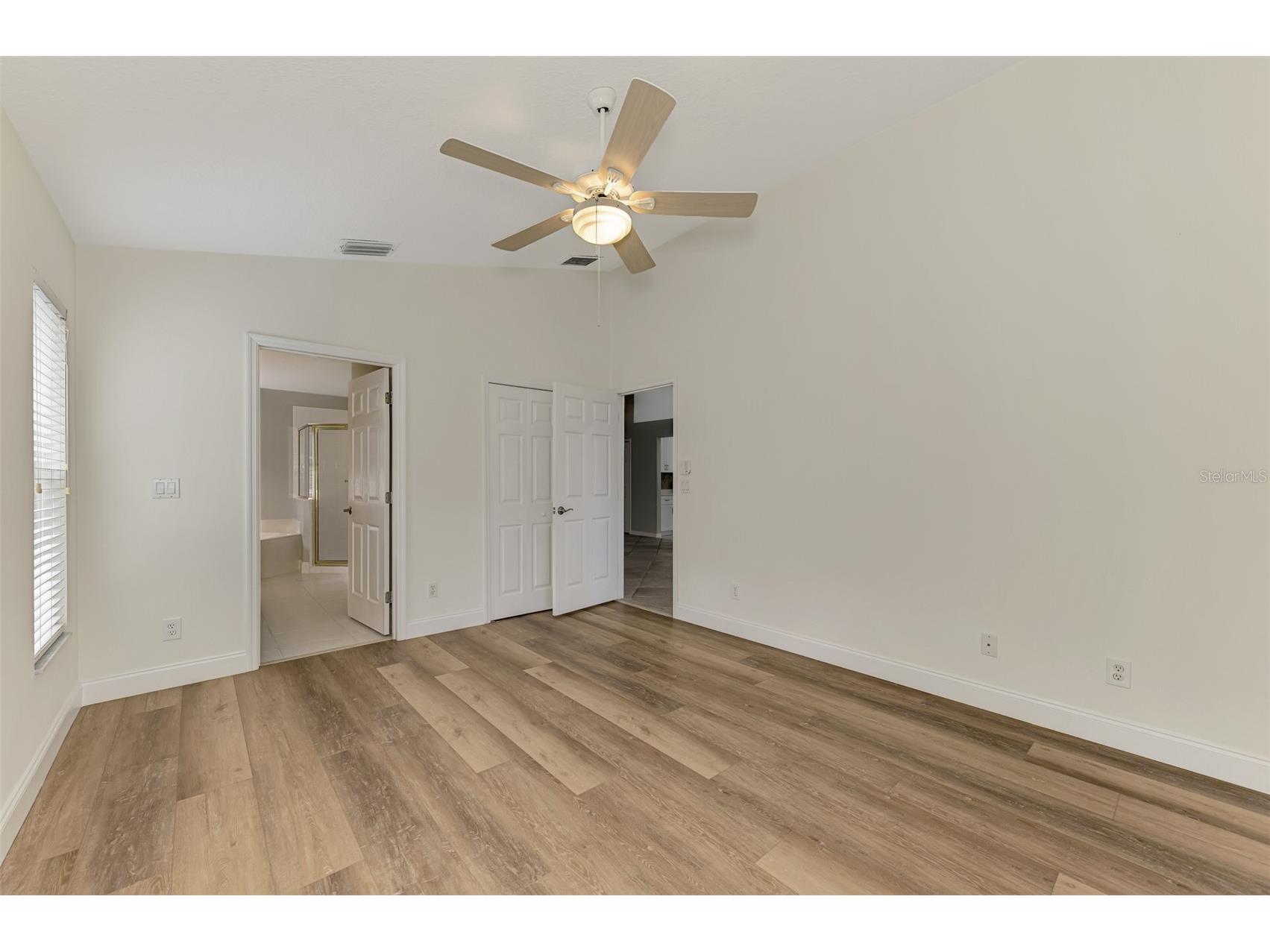 5271 Highbury Circle Sarasota FL 34238 A4677097 image26