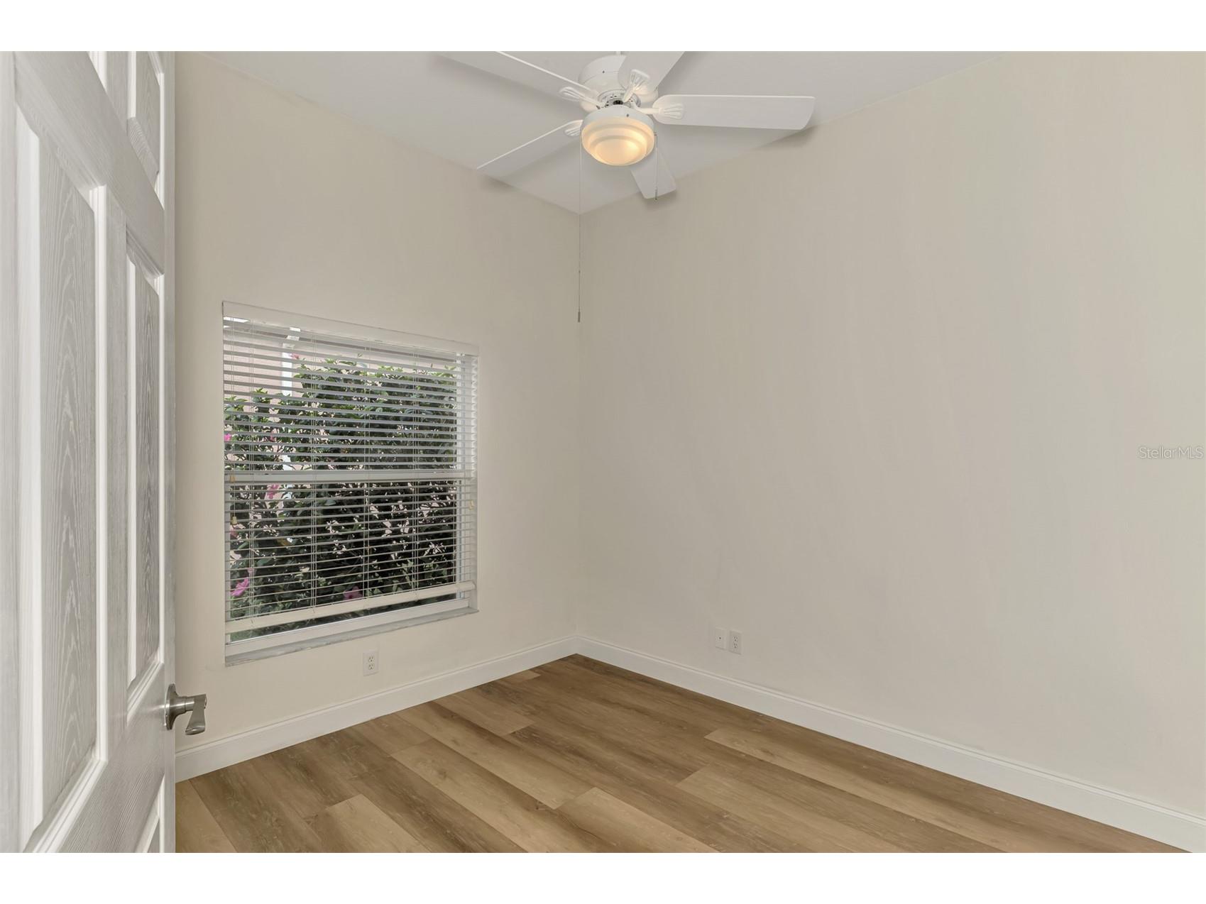 5271 Highbury Circle Sarasota FL 34238 A4677097 image32