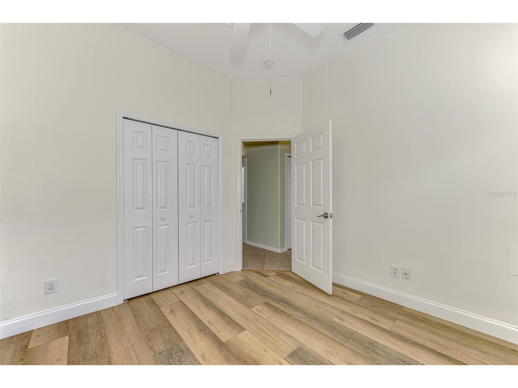 5271 Highbury Circle Sarasota FL 34238 A4677097 image33