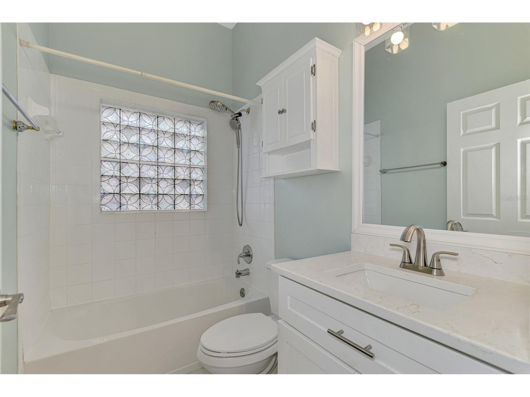 5271 Highbury Circle Sarasota FL 34238 A4677097 image34