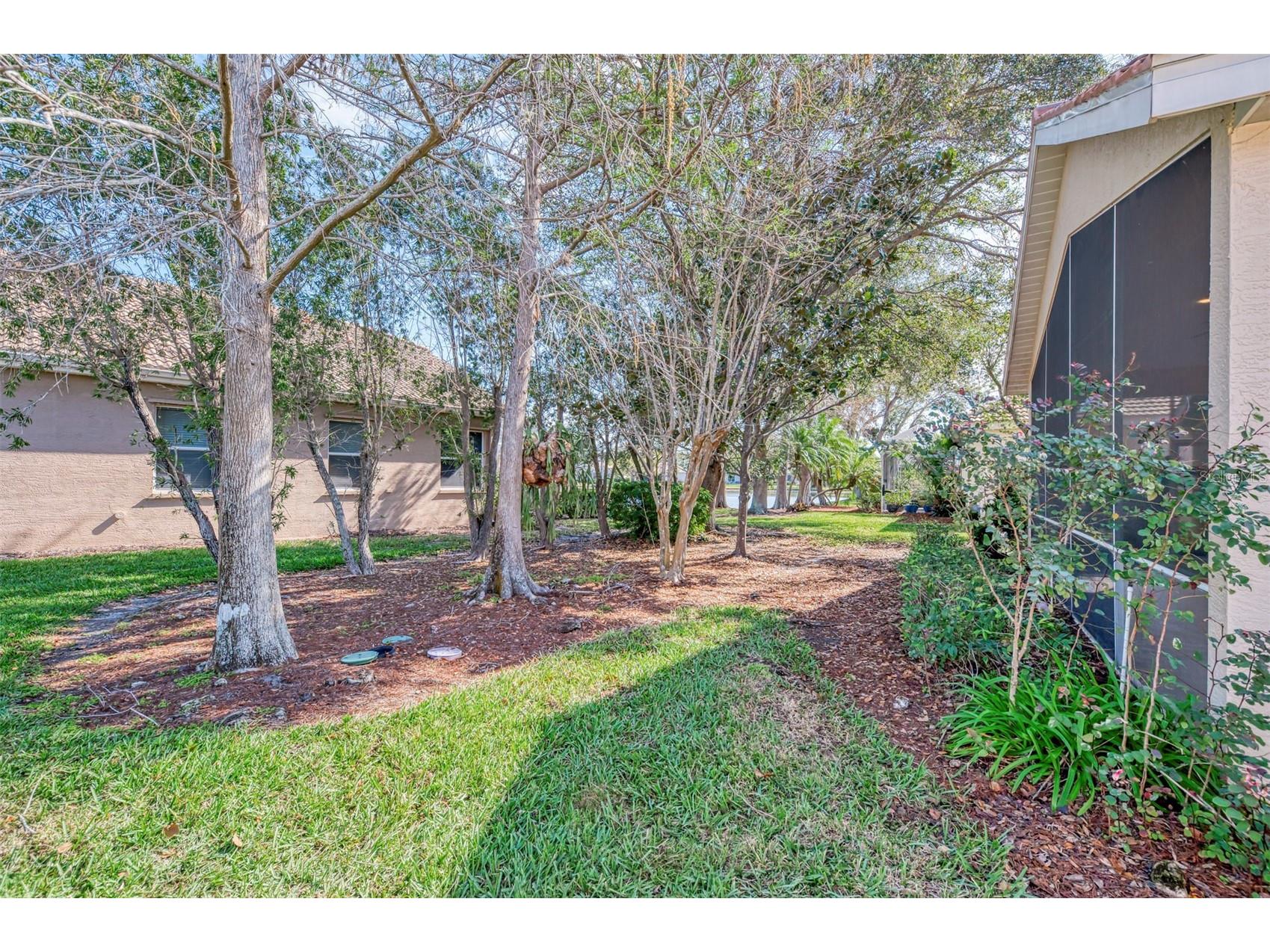 5271 Highbury Circle Sarasota FL 34238 A4677097 image45