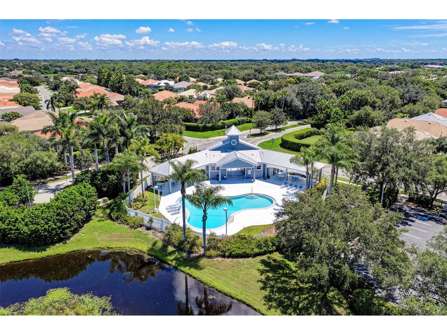 5271 Highbury Circle Sarasota FL 34238 A4677097 image50