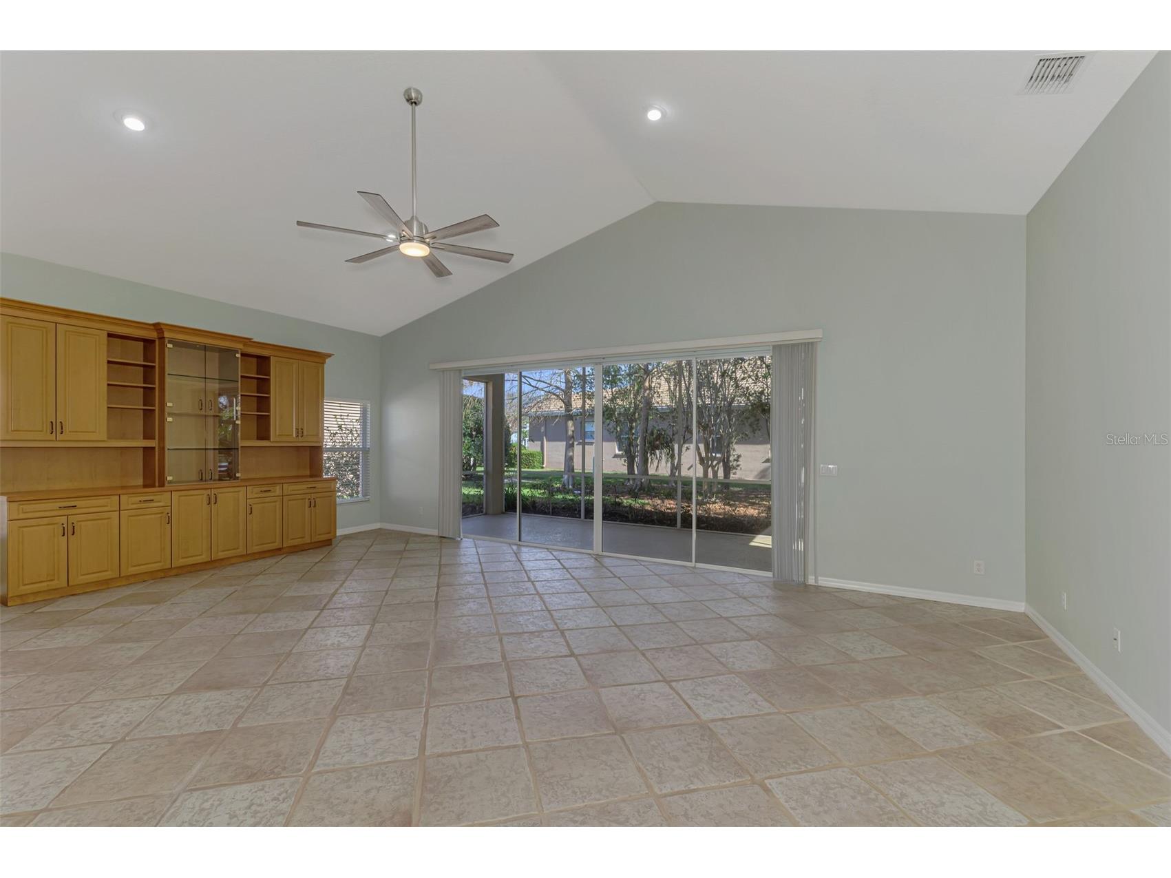 5271 Highbury Circle Sarasota FL 34238 A4677097 image9