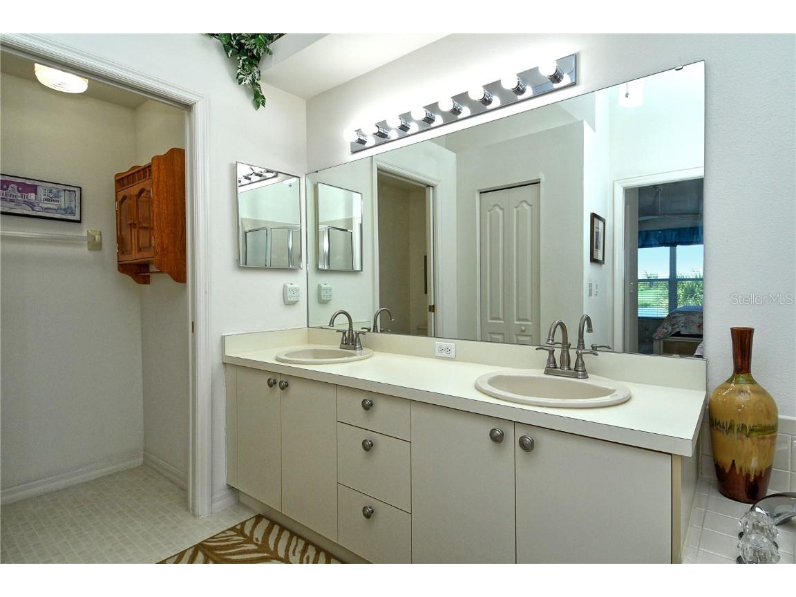 5271 Mahogany Run Avenue #721 Sarasota FL 34241 A4667462 image28