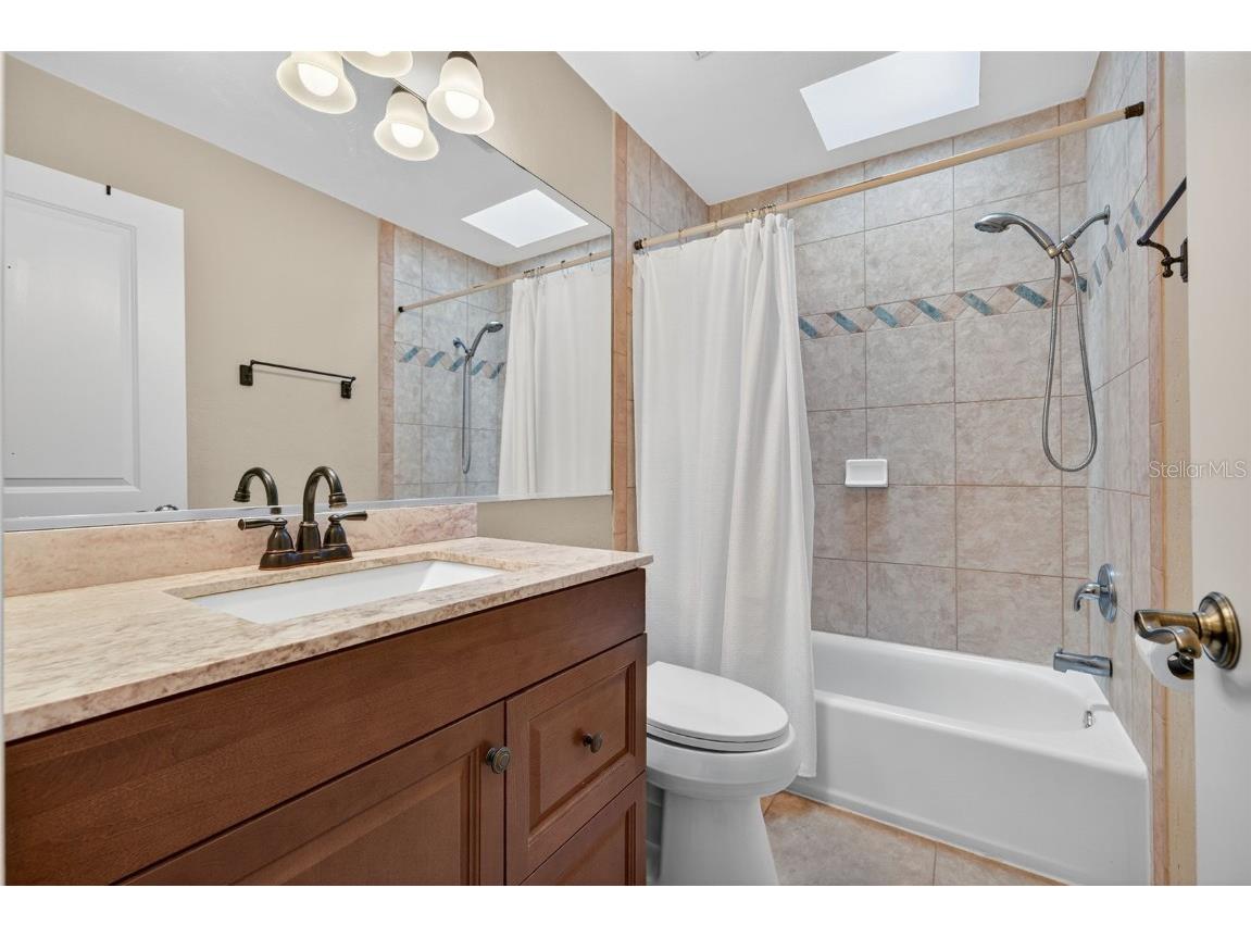 5272 Box Turtle Circle Sarasota FL 34232 A4666616 image13