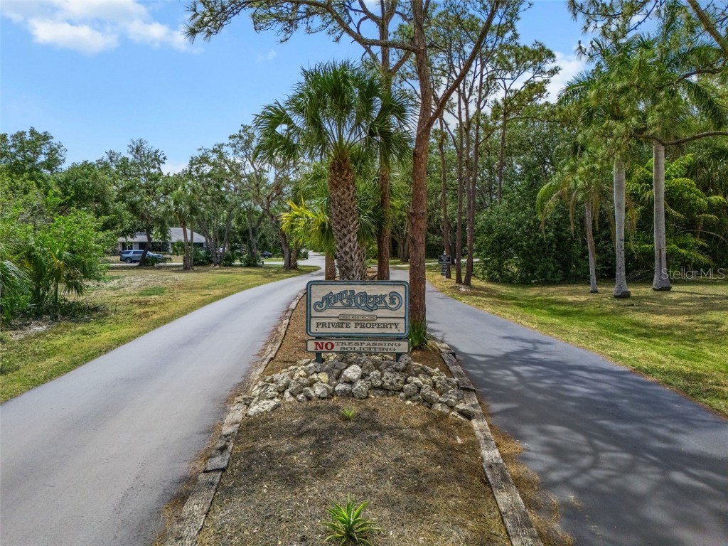 5272 Box Turtle Circle Sarasota FL 34232 A4666616 image32