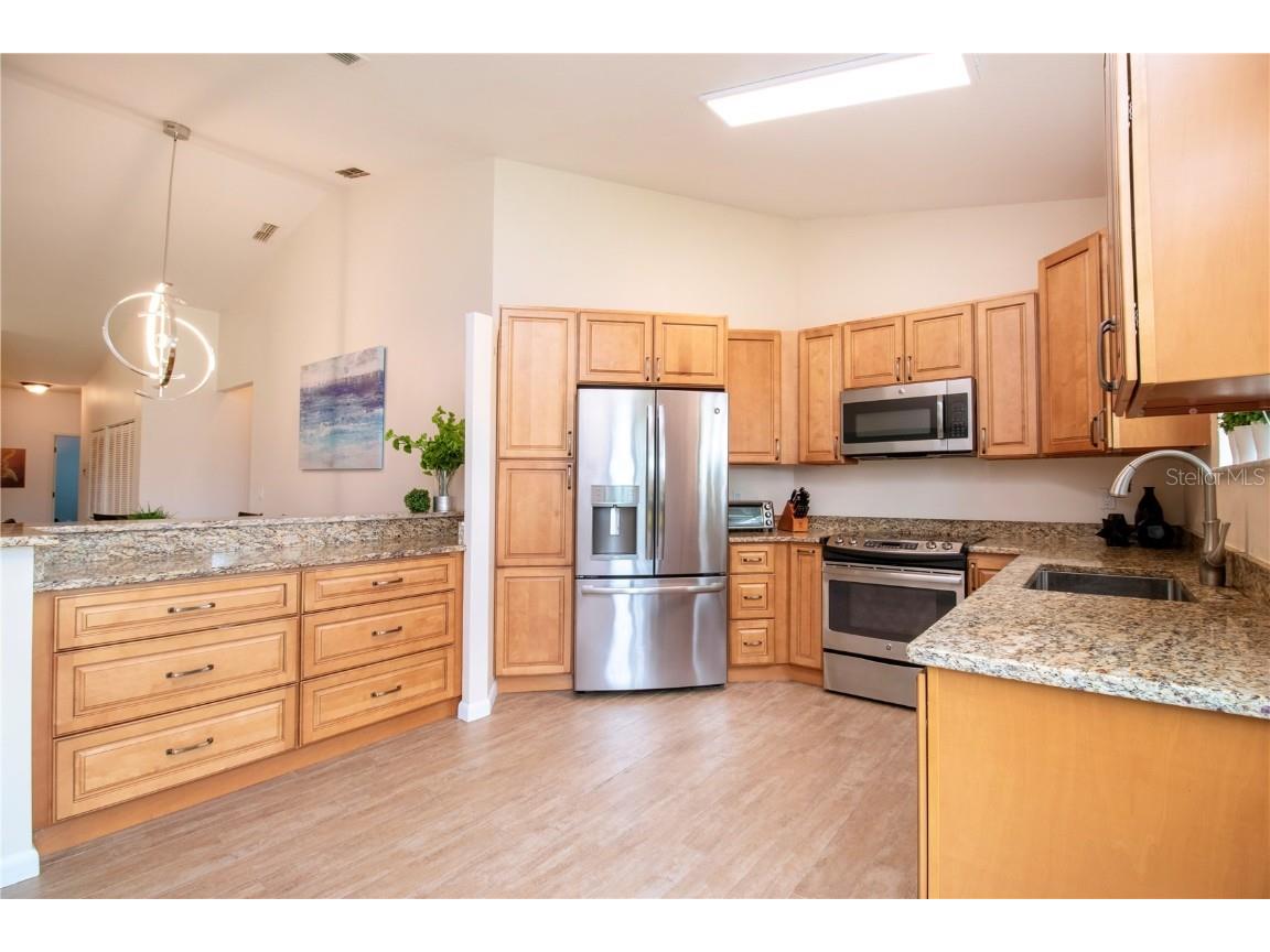 5273 Heron Way #202 Sarasota FL 34231 A4670409 image14