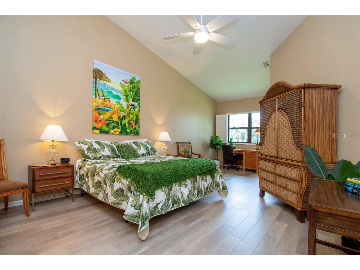 5273 Heron Way #202 Sarasota FL 34231 A4670409 image15