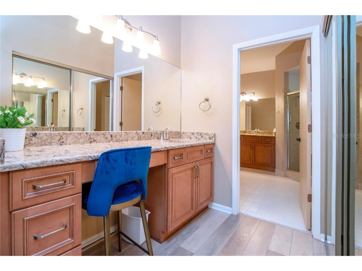 5273 Heron Way #202 Sarasota FL 34231 A4670409 image19