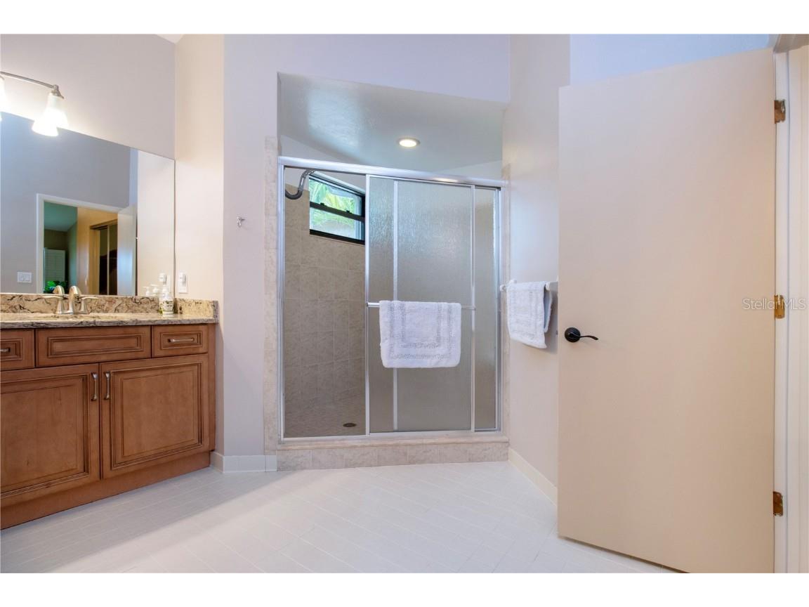 5273 Heron Way #202 Sarasota FL 34231 A4670409 image21