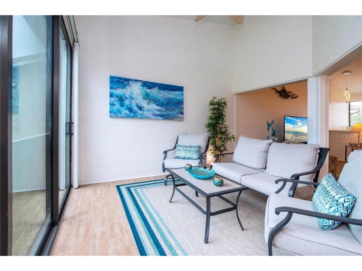 5273 Heron Way #202 Sarasota FL 34231 A4670409 image8