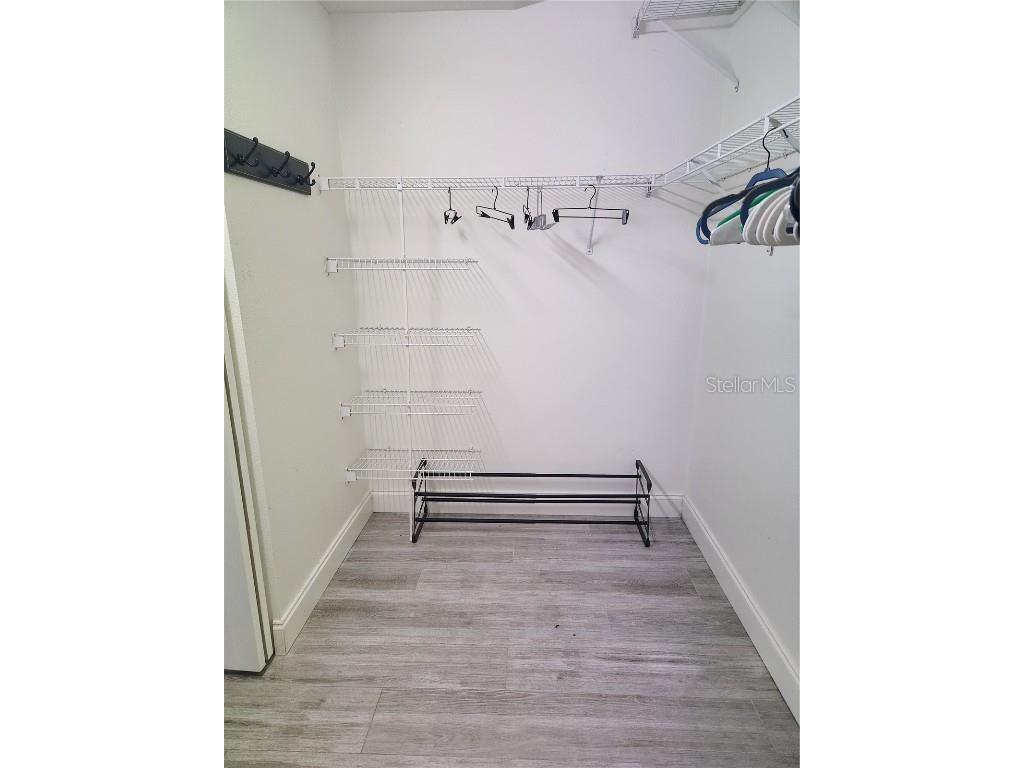 5274 Far Oak Circle Sarasota FL 34238 A4664818 image13