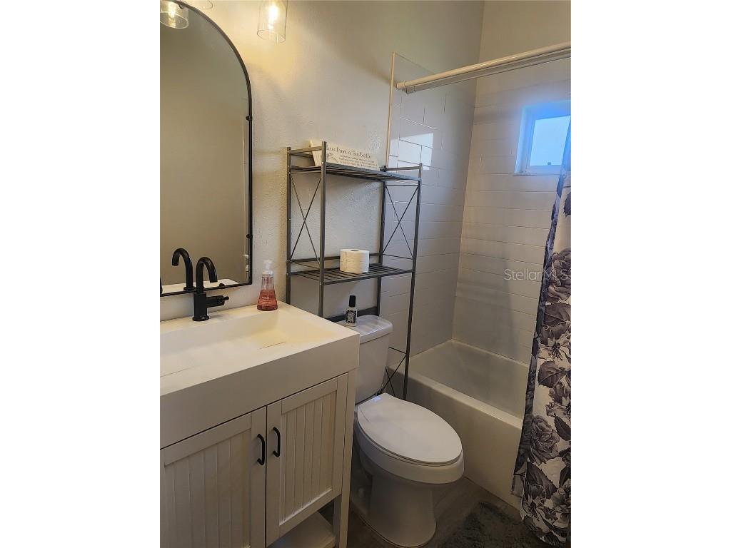 5274 Far Oak Circle Sarasota FL 34238 A4664818 image20