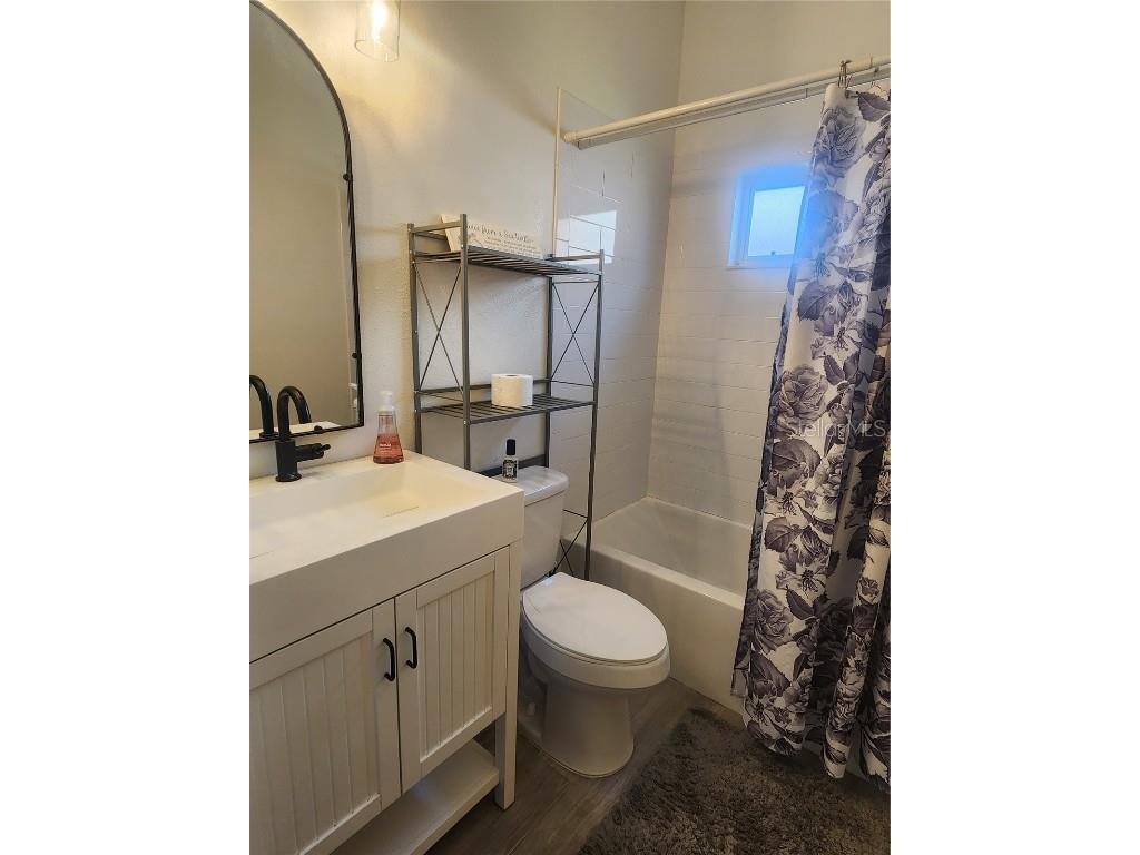 5274 Far Oak Circle Sarasota FL 34238 A4664818 image21