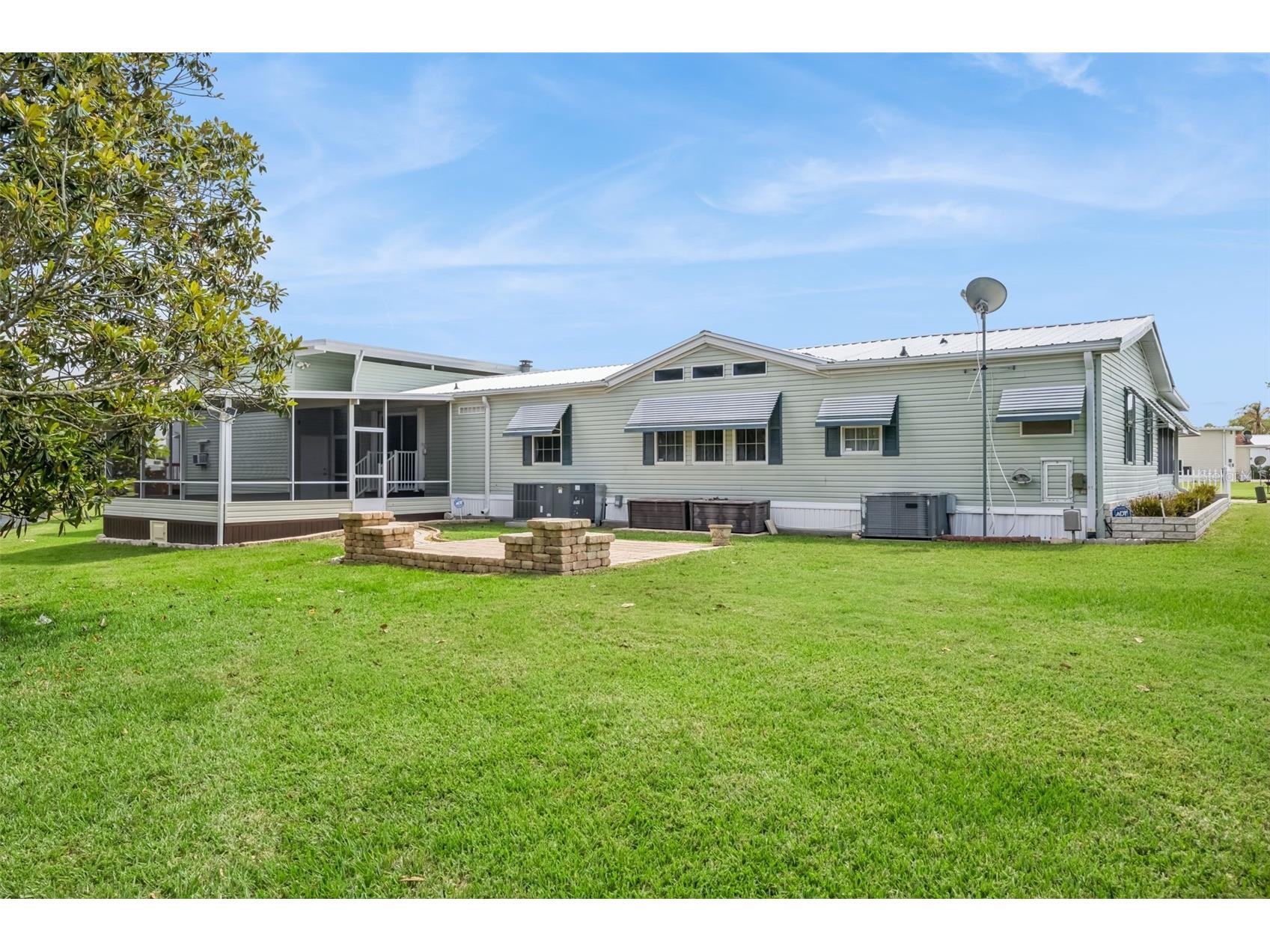 5274 Island View Circle N Polk City FL 33868 P4938508 image10