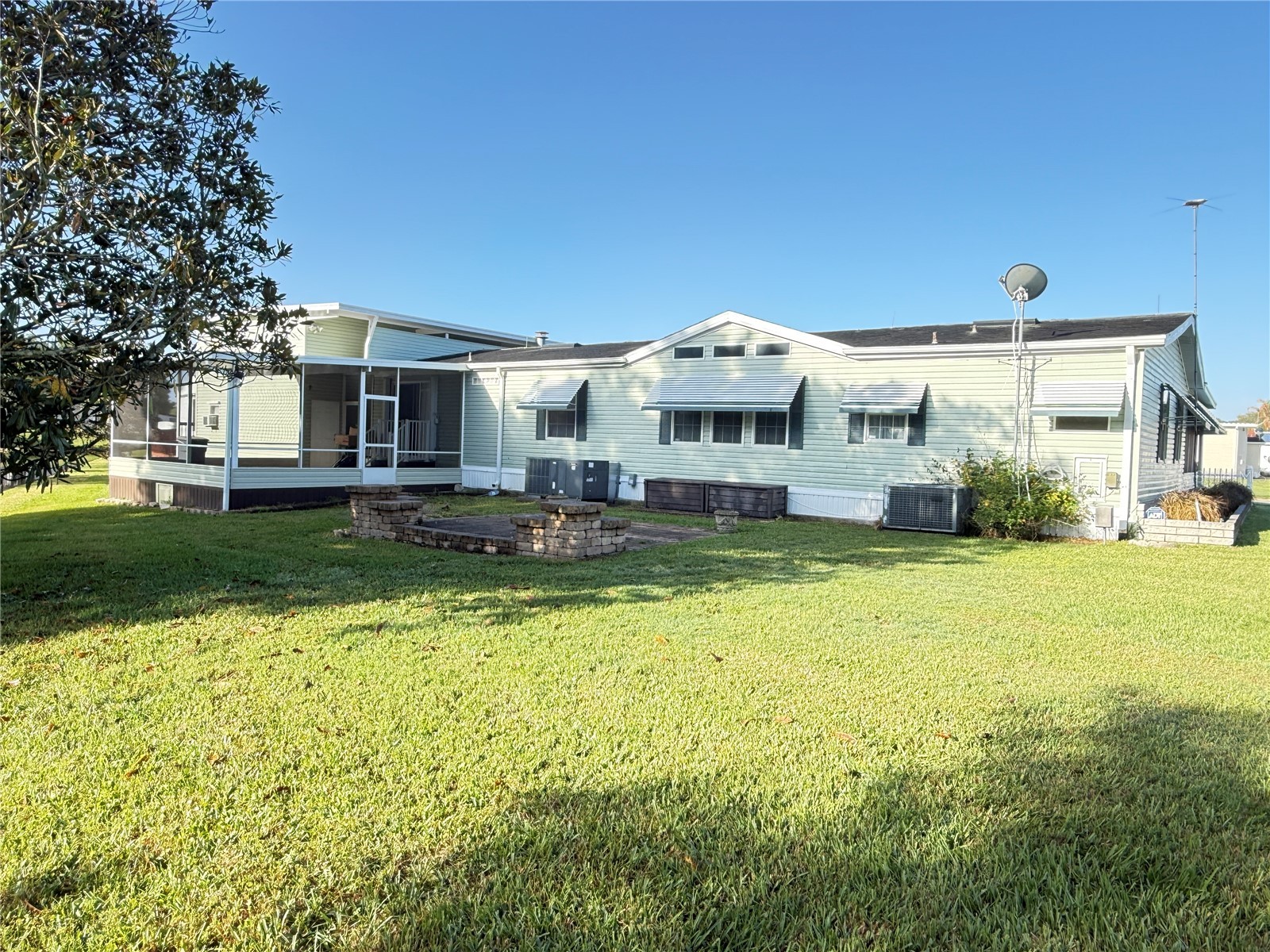 5274 Island View Circle N Polk City FL 33868 P4938508 image12