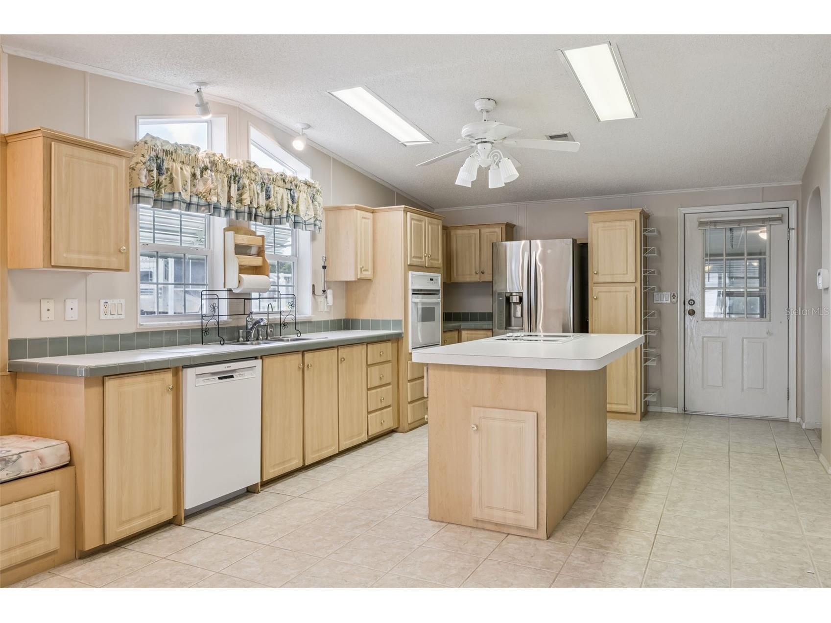 5274 Island View Circle N Polk City FL 33868 P4938508 image15