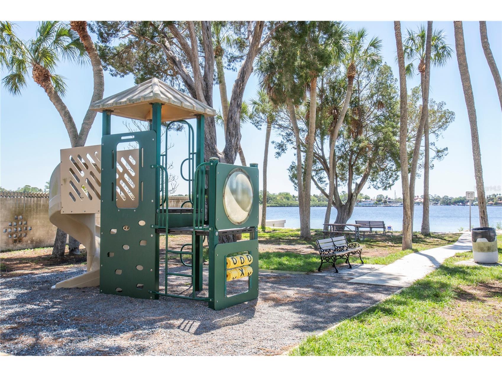 5274 Miller Bayou Drive Port Richey FL 34668 W7883290 image8