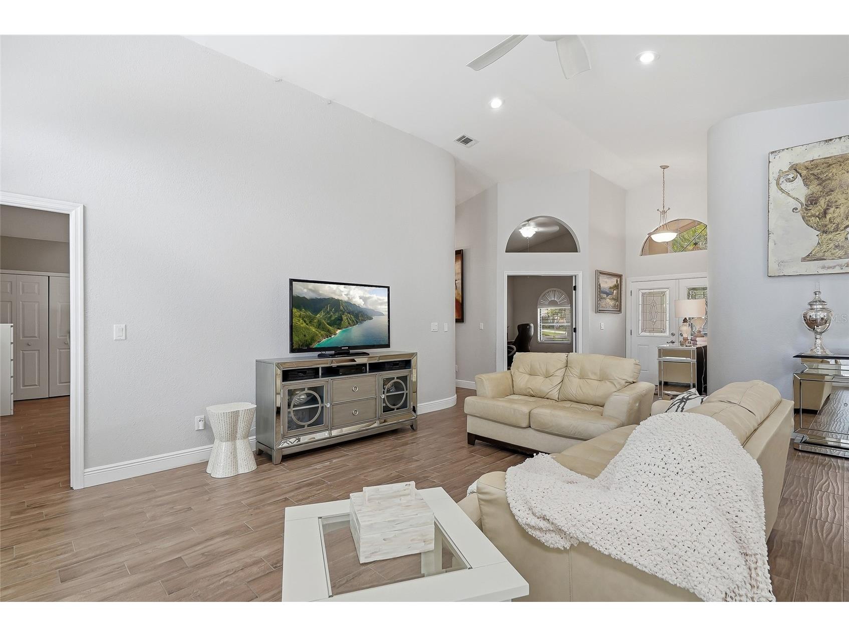5274 White Sand Circle NE Saint Petersburg FL 33703 TB8523116 image17