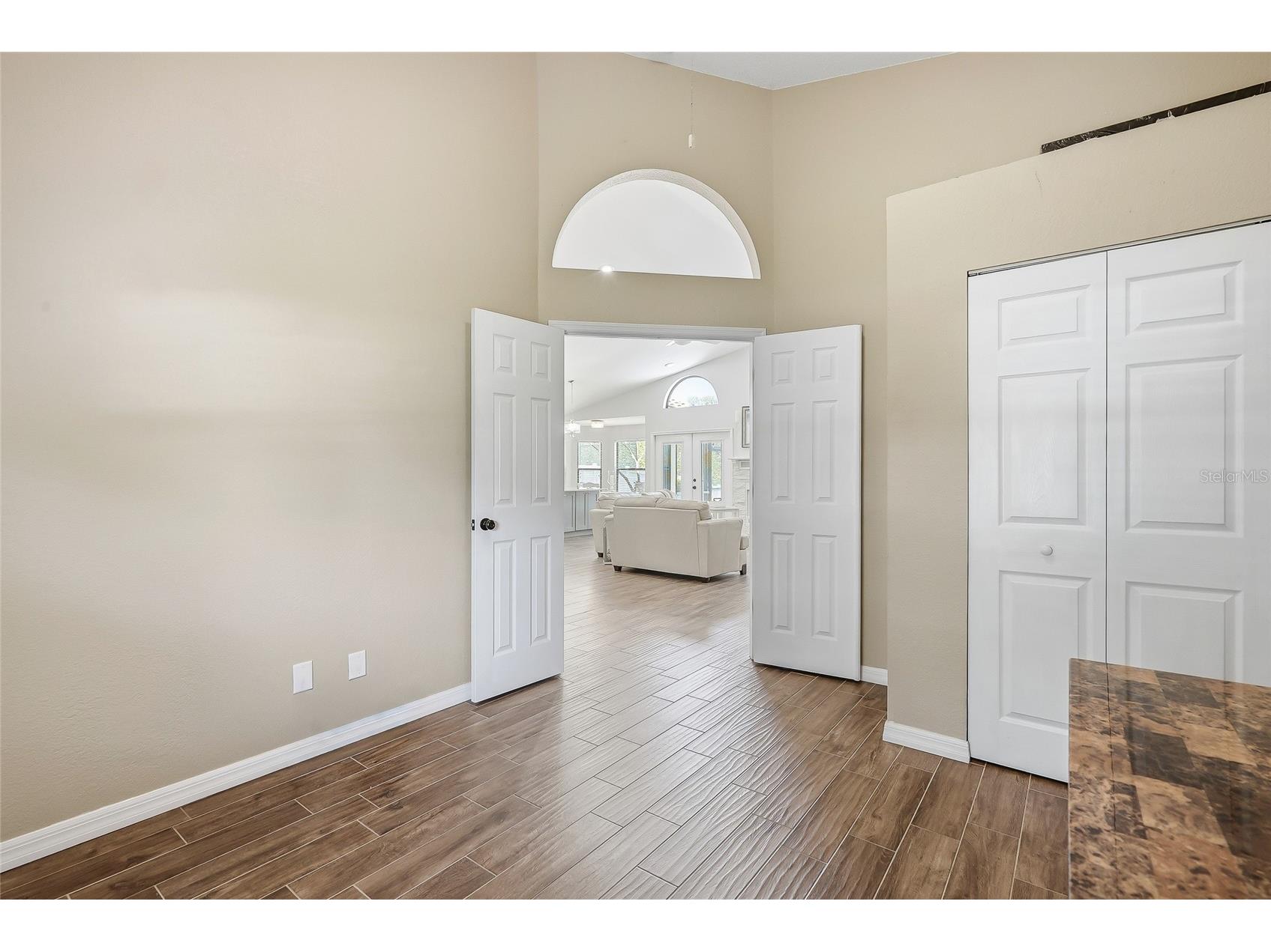 5274 White Sand Circle NE Saint Petersburg FL 33703 TB8523116 image25
