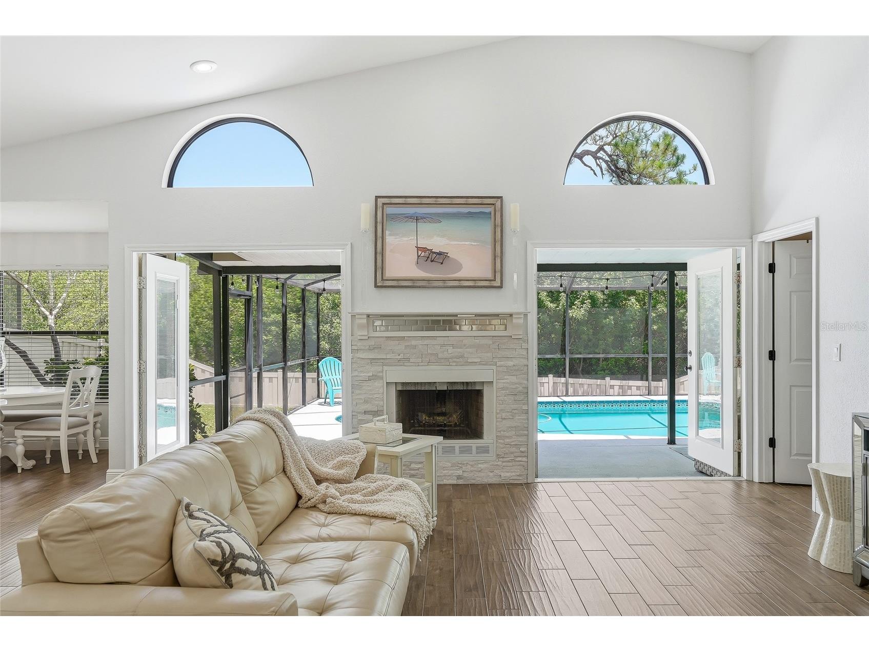 5274 White Sand Circle NE Saint Petersburg FL 33703 TB8523116 image3