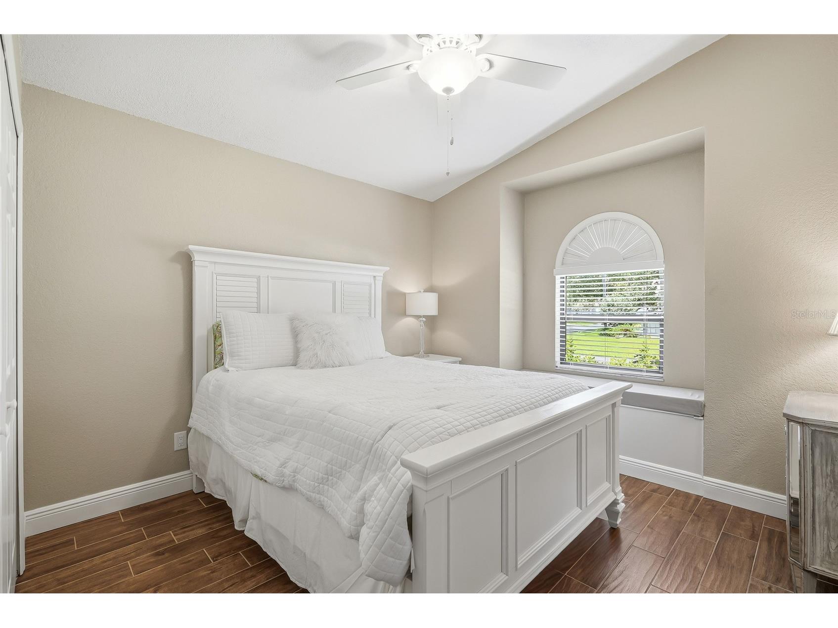 5274 White Sand Circle NE Saint Petersburg FL 33703 TB8523116 image6