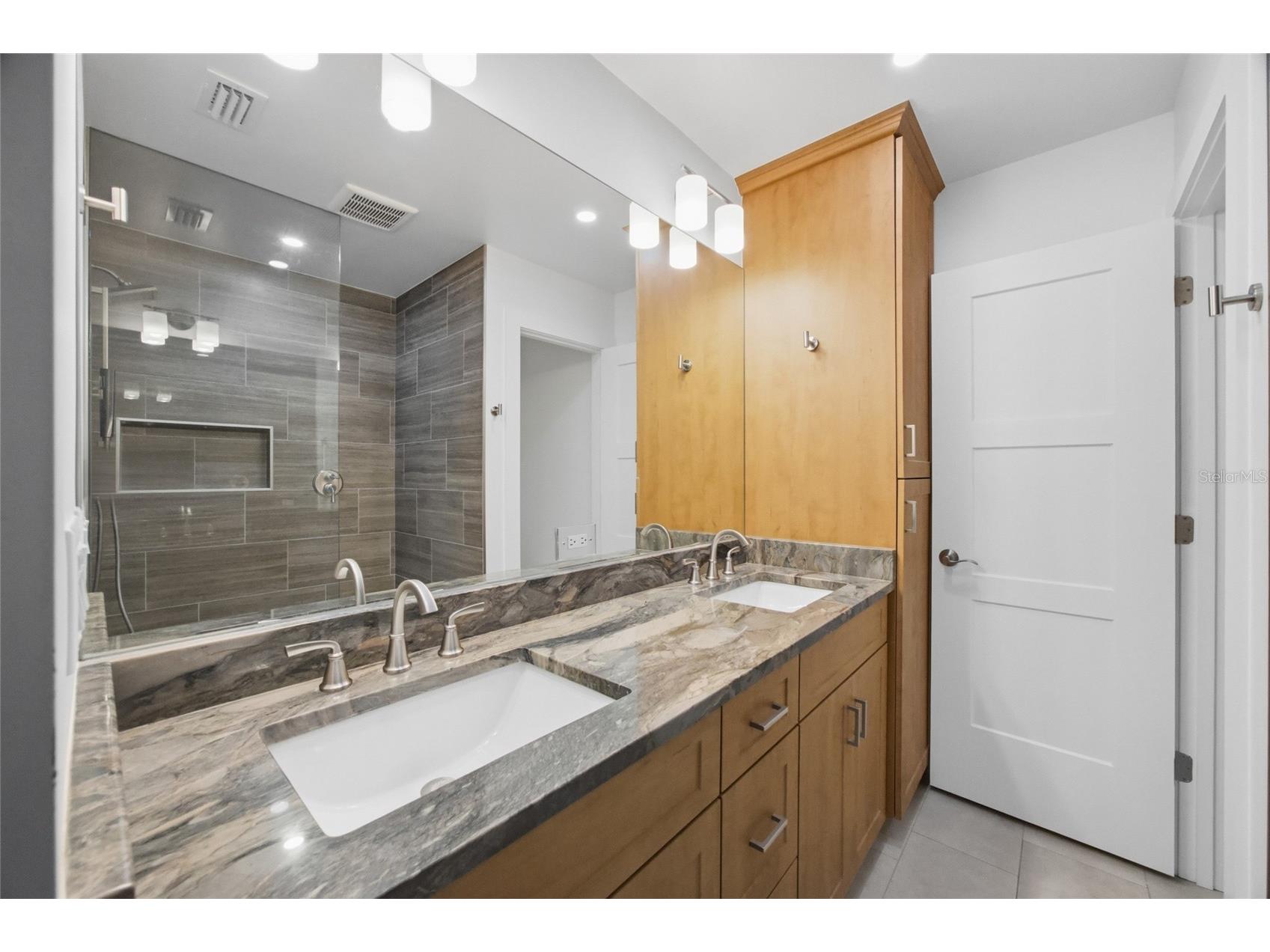 5275 32nd Avenue N Saint Petersburg FL 33710 TB8488629 image26