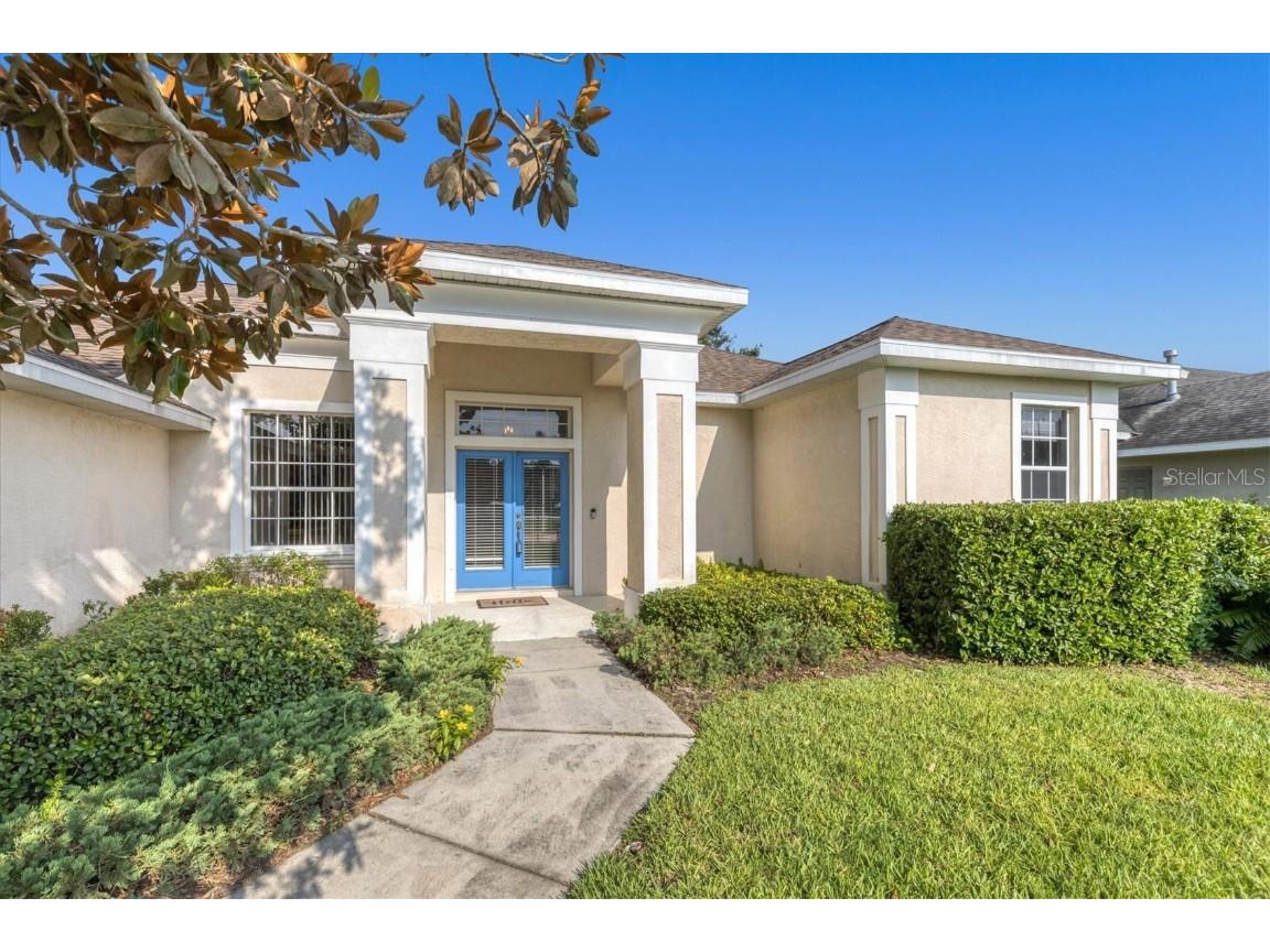 5276 Magnolia Pond Drive Sarasota FL 34233 A4613451 image1