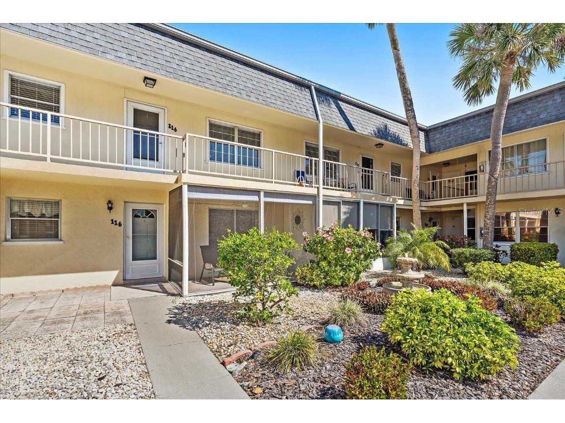 528 Barcelona Avenue #116 Venice FL 34285 N6125502 image1