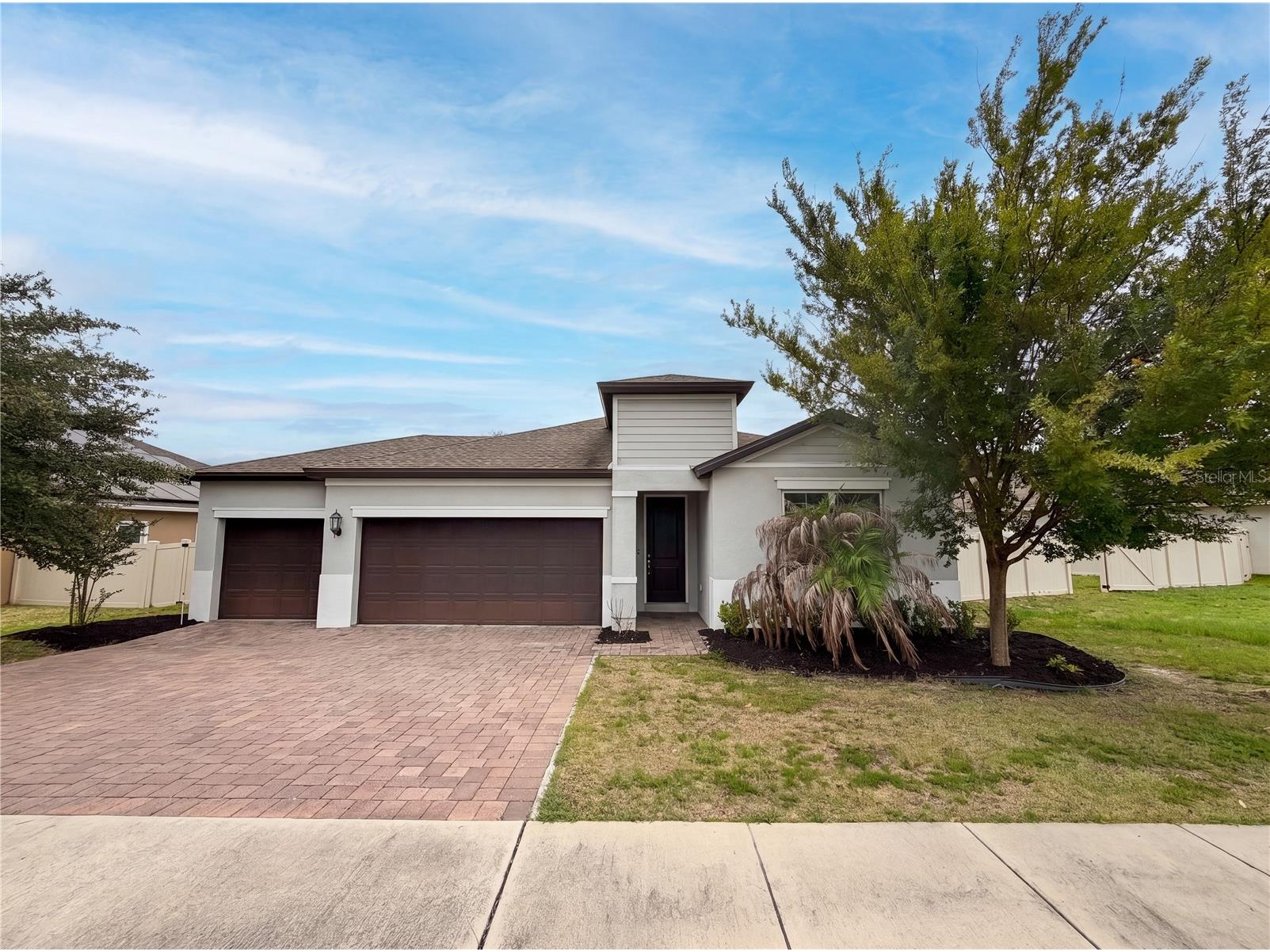 528 Bellissimo Place Howey In The Hills FL 34737 O6414033 image1