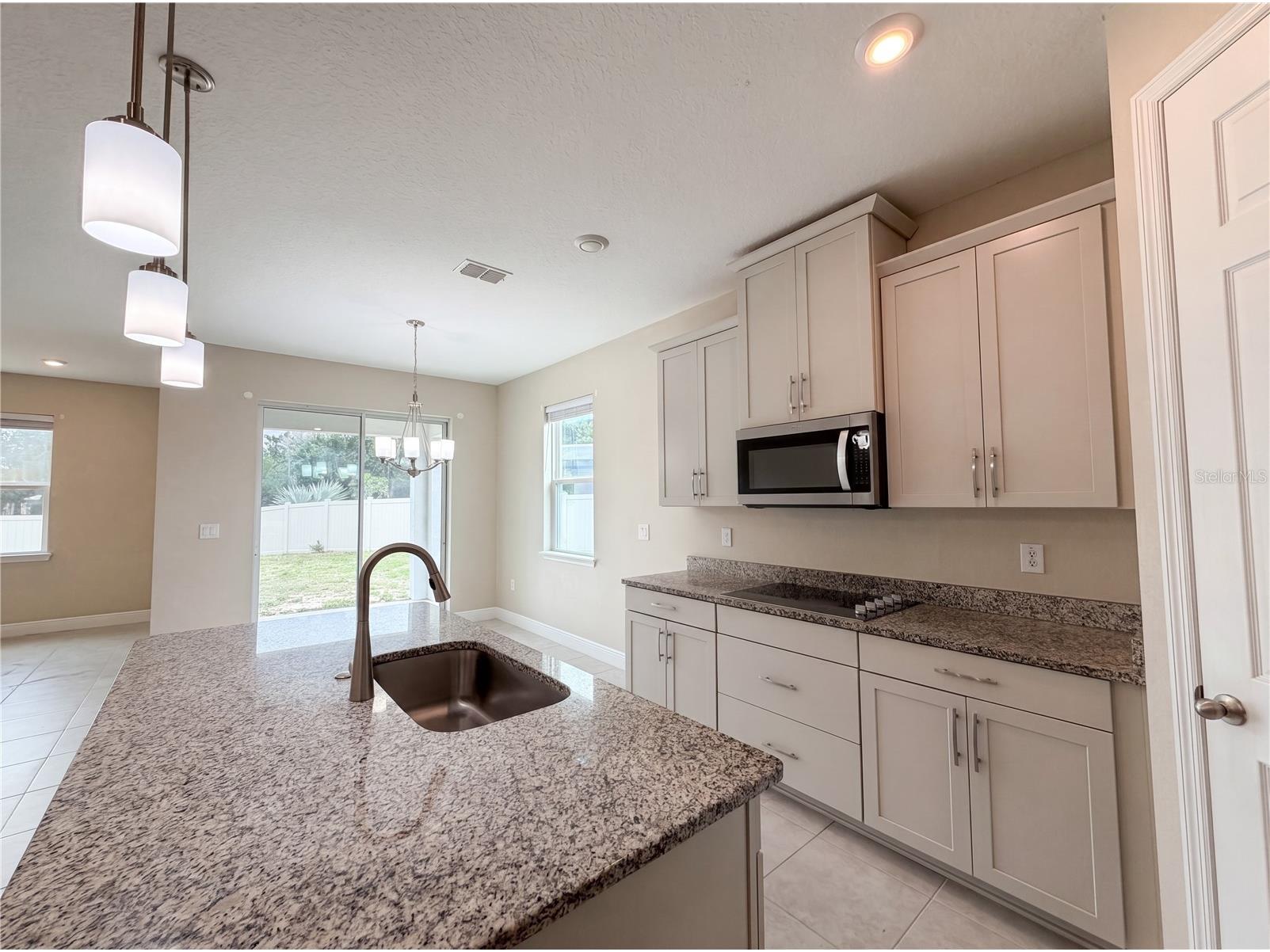 528 Bellissimo Place Howey In The Hills FL 34737 O6414033 image2