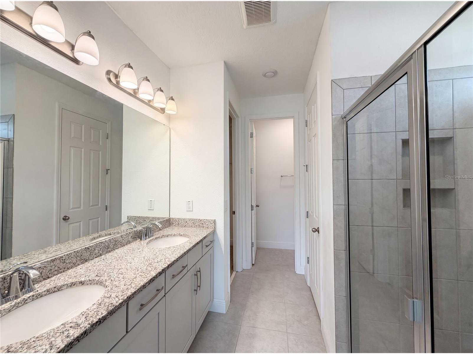 528 Bellissimo Place Howey In The Hills FL 34737 O6414033 image6
