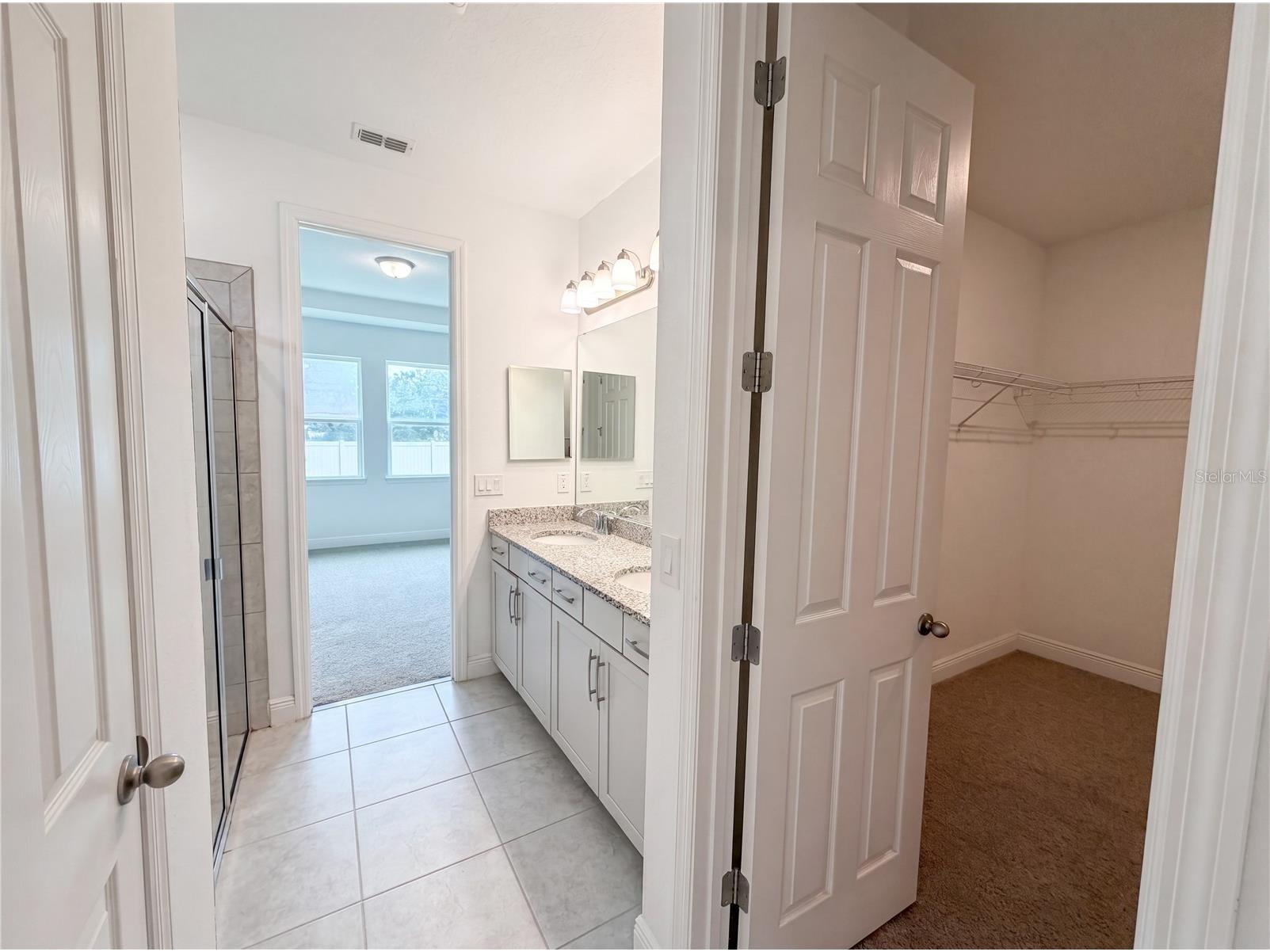 528 Bellissimo Place Howey In The Hills FL 34737 O6414033 image7