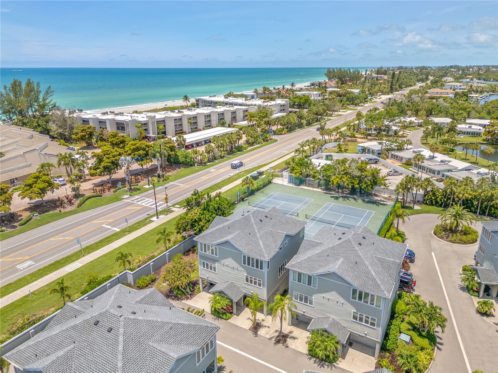528 Forest Way Longboat Key FL 34228 A4695863 image2
