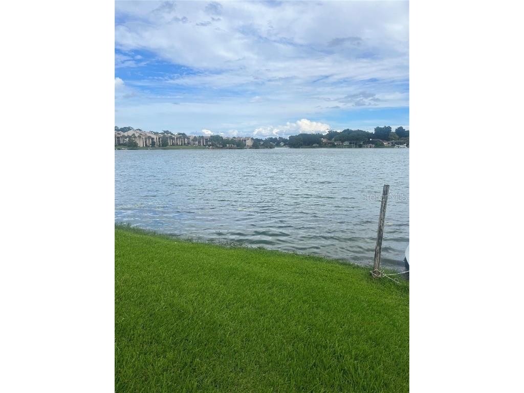 528 Orange Drive #26 Altamonte Springs FL 32701 - LAKE ORIENTA O6345355 image3