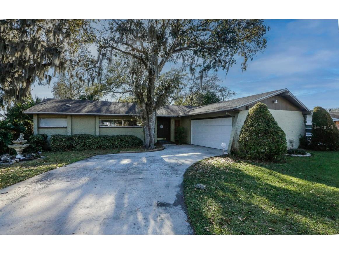 528 Queens Loop N Lakeland FL 33803 L4942825 image1