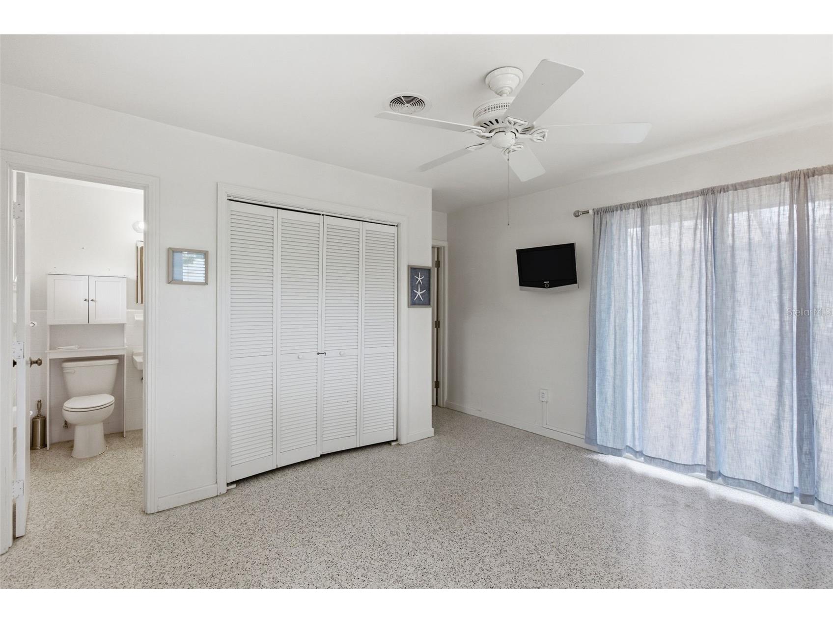 528 Ralph Street Siesta Key FL 34242 TB8491348 image20