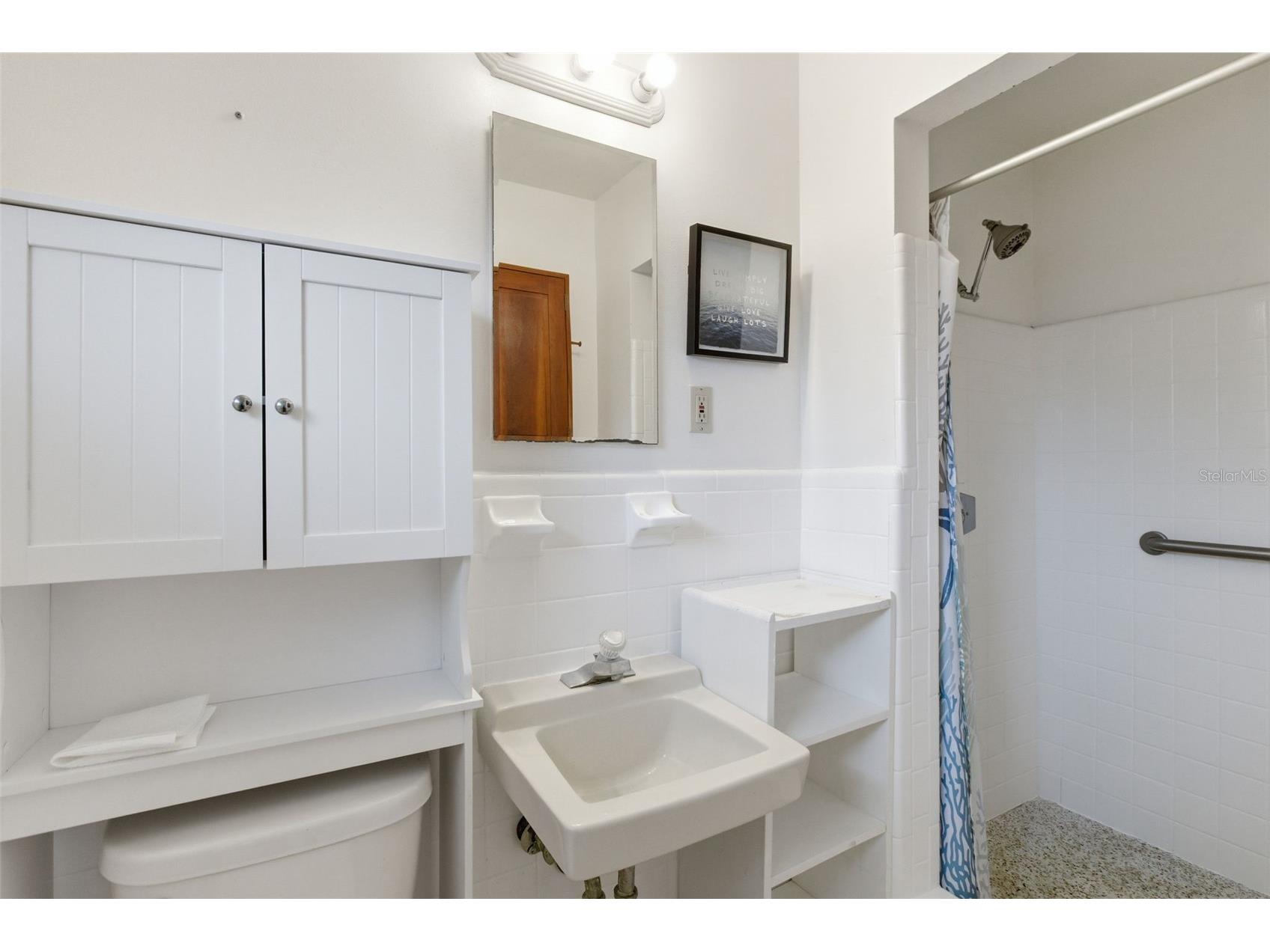 528 Ralph Street Siesta Key FL 34242 TB8491348 image21